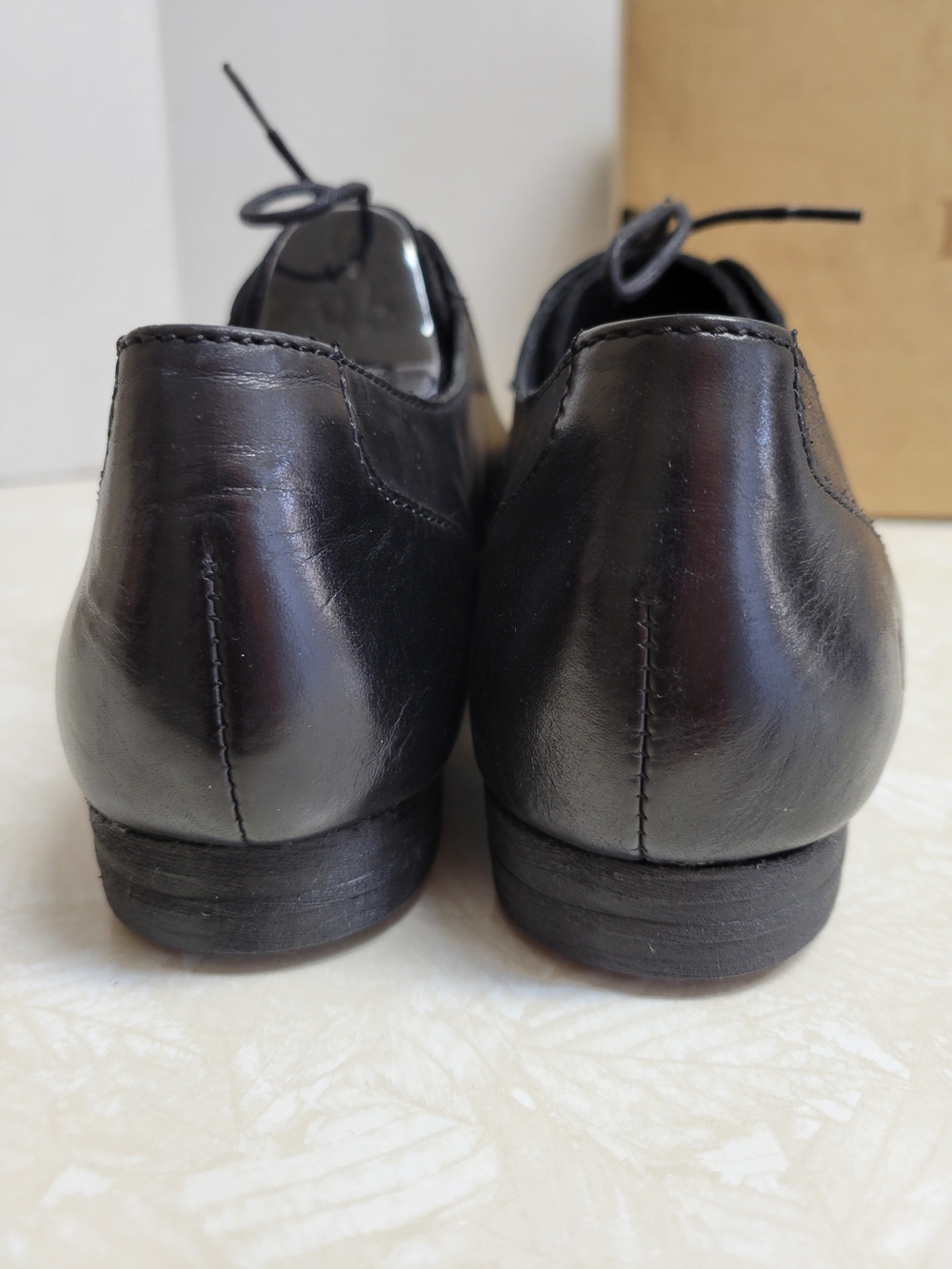 Born Women's Black Leather Devon - Picture 4 of 5